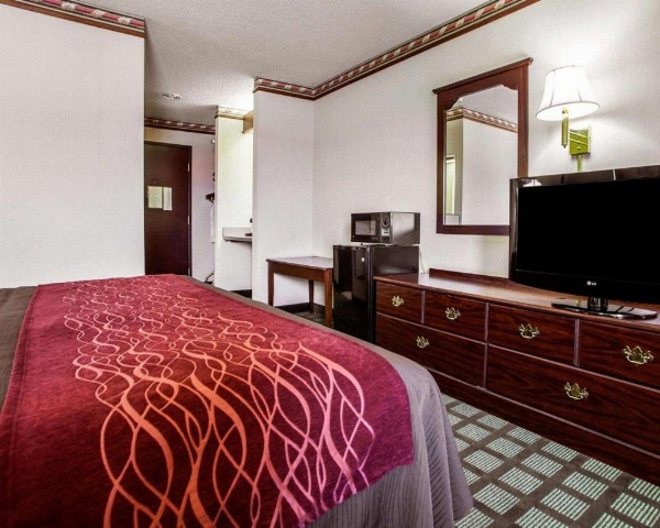 Quality Inn image 15